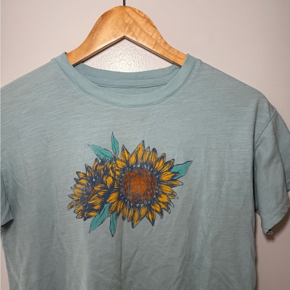 SO Blue Graphic Crop T-Shirt Short Sleeve - Picture 4 of 8